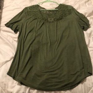 XL Old Navy Top with Crochet detail